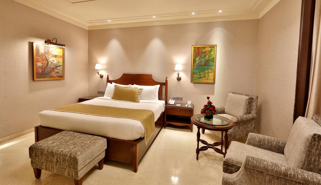 Hotel Maharaja Regency Ludhiana Exterior photo